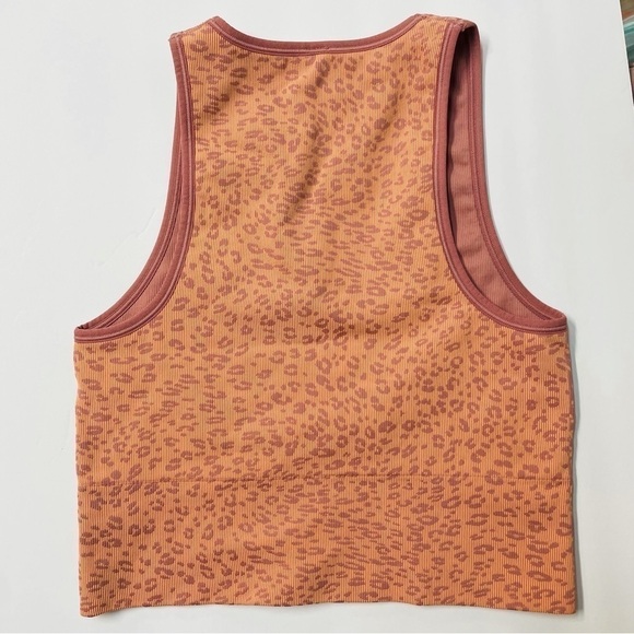 Athleta Leopard Long Line Crop Top Medium | Sculpt Tank Active Streetwear - Picture 4 of 6